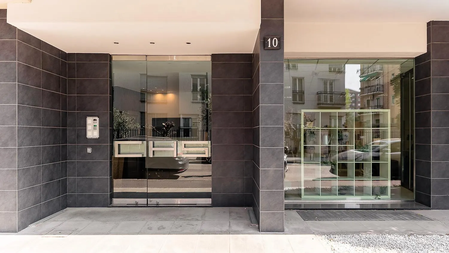 Niguarda Milano Residence M3 0*,